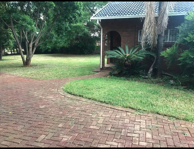 5 BEDROOM HOUSE RENTED IN HEUWELOORD